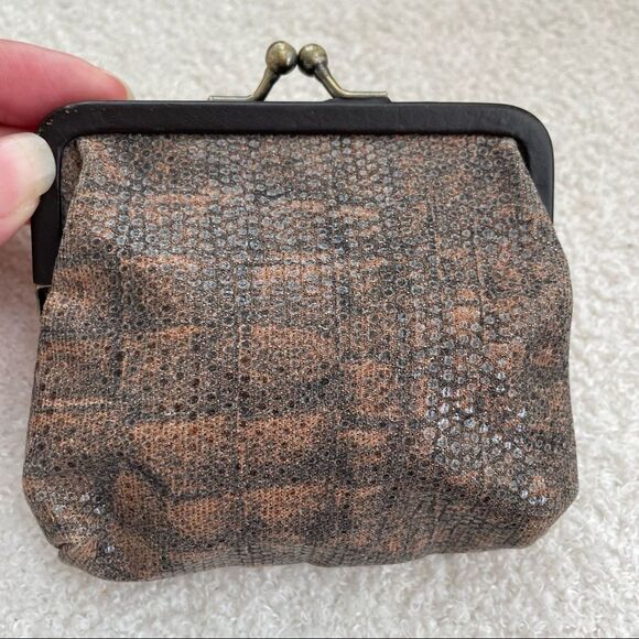 Roberto Cavalli Animal Print Coin Purse Clamshell Opening Kiss Lock Closure - Picture 4 of 11